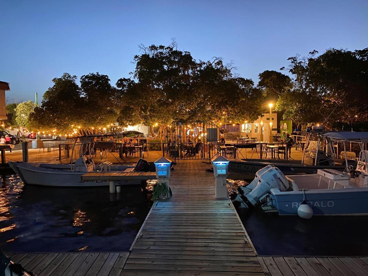 Marina De Salinas Hotel Exterior photo